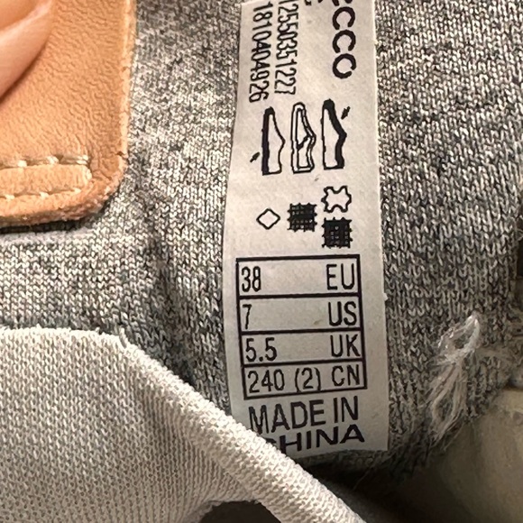 Excellent condition Size 38 white Ecco runners - Picture 5 of 6